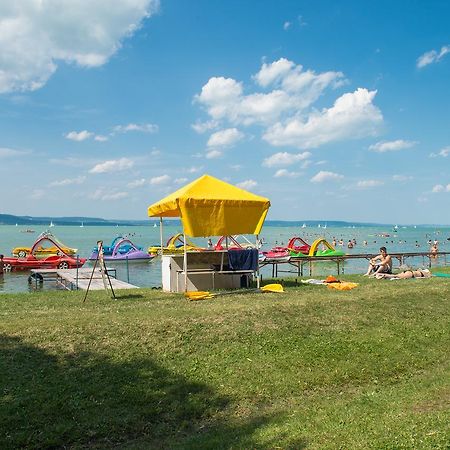 Familia Hotel Balatonboglár Eksteriør bilde