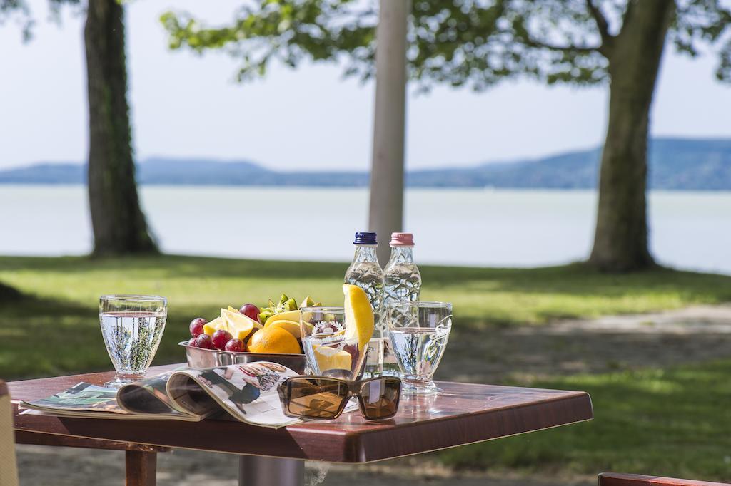 Familia Hotel Balatonboglár Eksteriør bilde