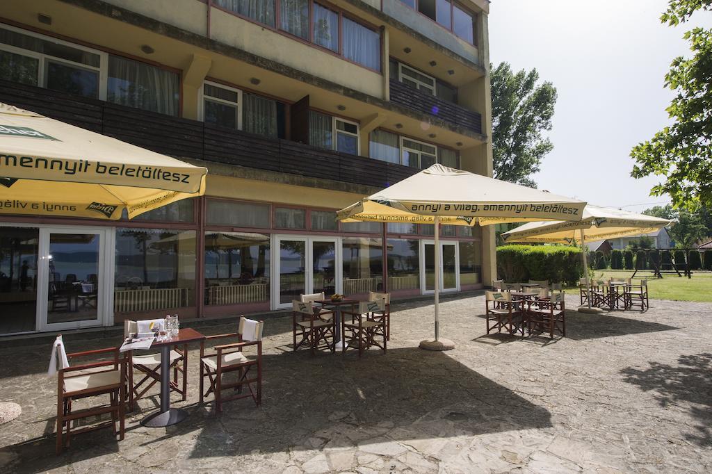 Familia Hotel Balatonboglár Eksteriør bilde